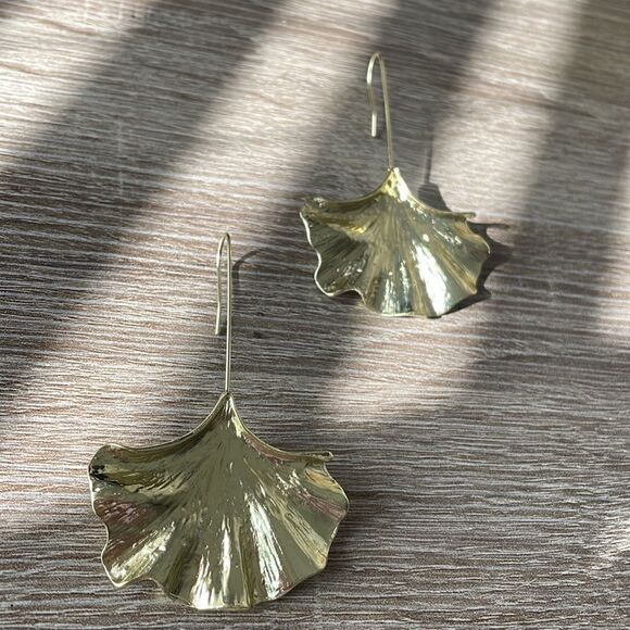 Ginkgo leaf drop N77 - Picture 3 of 4